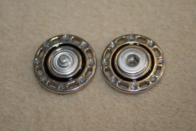 20 mm. trykknap sølvfarvet med glitter