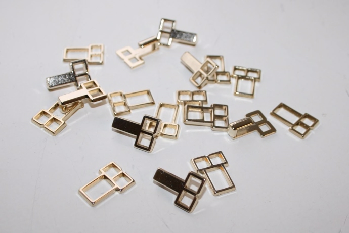 Guld hægte 13 mm.