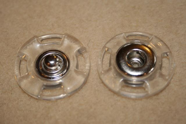 22 mm. transparent trykknap