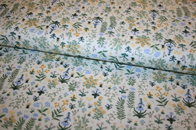 Blomstret bomuldsstof til patchwork og beklædning 'Camont Mint'