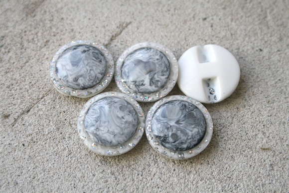 Marmoreret knap 20 mm.