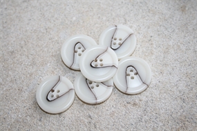 Offwhite 15 mm. 4-huls knap
