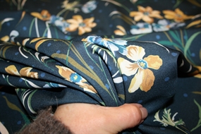 Liberty viskose stof \'Poppy and Daffodil\'