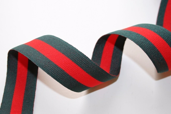 Rød/grøn stribet bånd