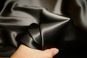 Mørkebrun silke satin