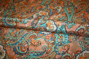 Silke crepe de chine stof med paisley print