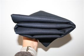 Stofrest navy uld fra Italien