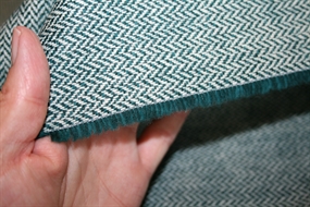 Petrol/sand sildebensvævet uld stof fra Italien