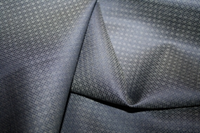 Jacquardvævet uld- og viskoseblanding i blågrå