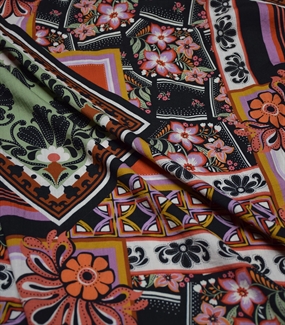 Vævet viskose stof med grafisk print\' Epopé\'