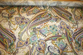 100% viskose med paisley print i sommerfarver