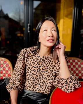 Twillvævet viskose stof med leopardmønster