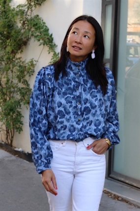 Viskose stof med blåt leopard print