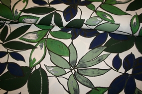 Viskose stof med bladmønster