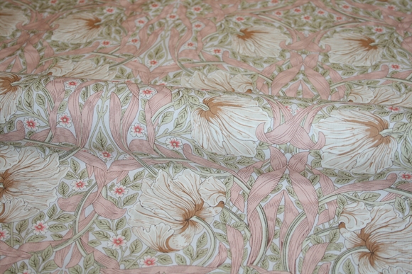 William Morris stof \'Small Pimpernel Blush\'