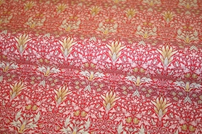 William Morris bomulds stof 'Snakeshead Thornedrose'