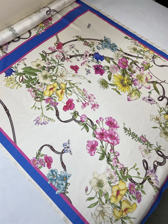 \'Scarf Fiori Blanche\' Silke - 2. sort*